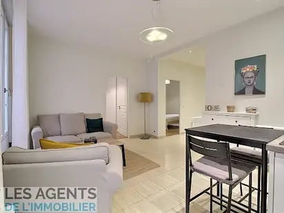 Bel appartement de 55m2 en rdc avec jardin privatif Proche Centre ville Puteaux
