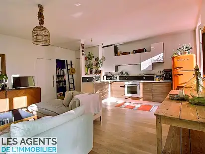 Appartement 92800 Puteaux 3 pièce(s) 64.04 m2