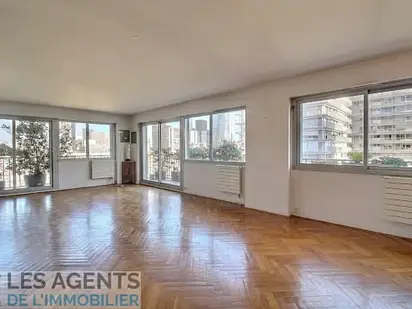 Appartement Puteaux 4 pièce(s) 87 m2 Cave Parking