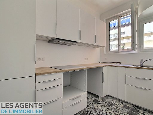 Achat Appartement Puteaux 2 pièces 51.4 m² - Photo 3