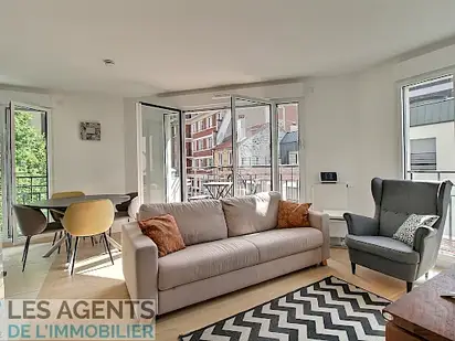 Appartement Puteaux 3 pièce(s) 59 m2 avec balcon