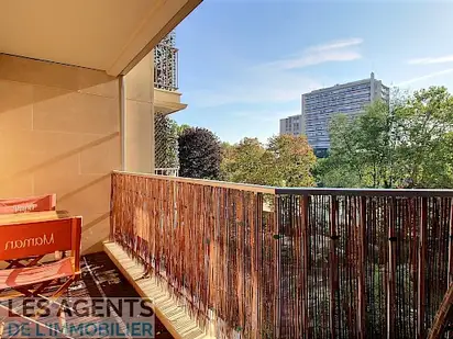 A LOUER meublé Appartement  3 pièce(s) 66.03 m2 parking cave