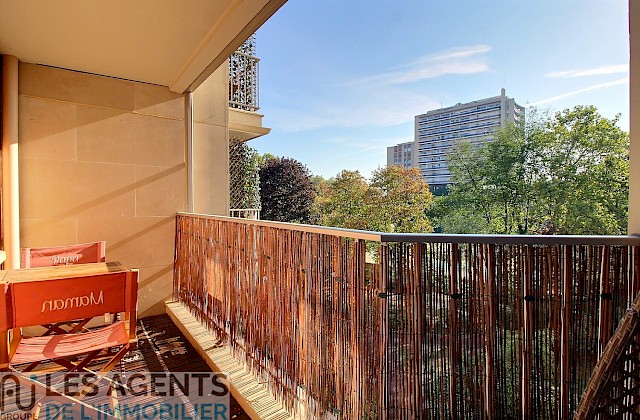 A LOUER meublé Appartement  3 pièce(s) 66.03 m2 parking cave