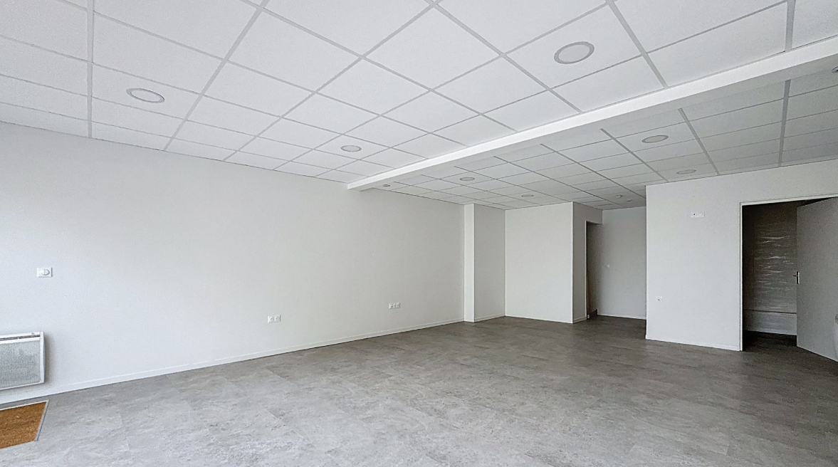 Location Commerce / Local Suresnes 121.8 m² - Photo principale